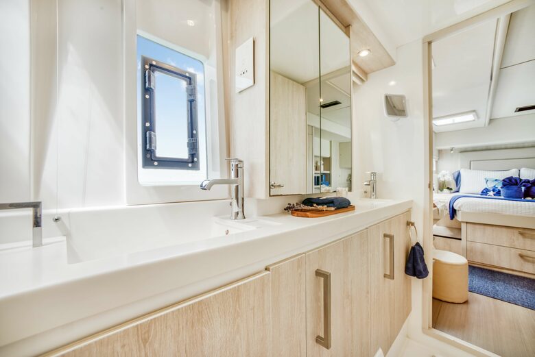 Starboard aft master bathroom