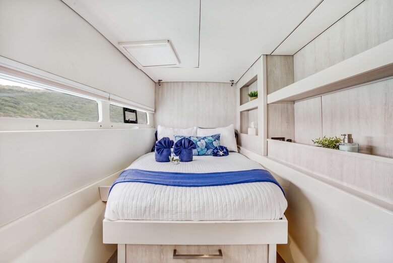 Port forward cabin