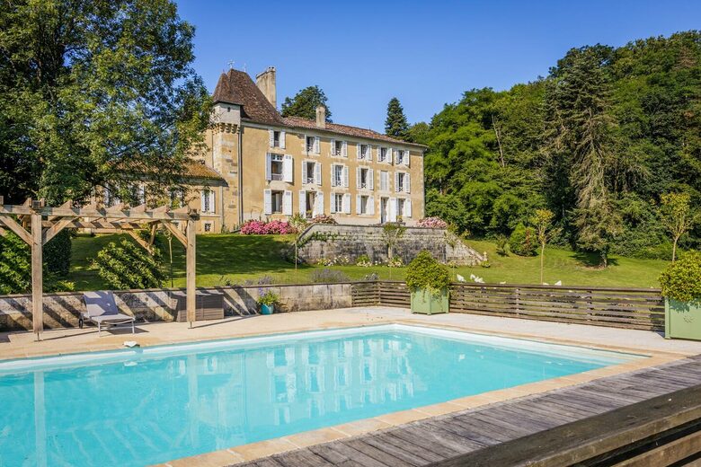 Chateau La Guerinchie - Thiviers, France