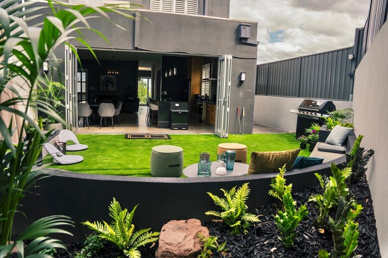 Bella 9 - Macleod, Australia