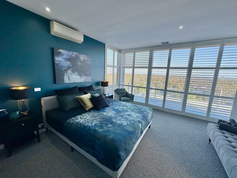 Bella 9 - Macleod, Australia