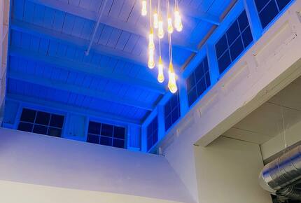Prime Downtown Retreat | Steps from Dining & Nightlife - Cleveland, Ohio