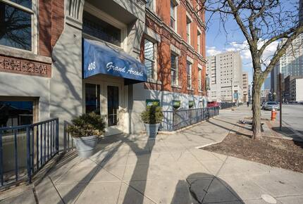 Prime Downtown Retreat | Steps from Dining & Nightlife - Cleveland, Ohio