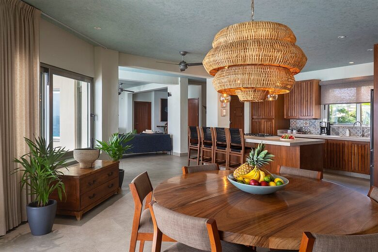 Luxe Caribbean Escape with Rooftop Views & Saltwater Pool - Isla Mujeres, Mexico