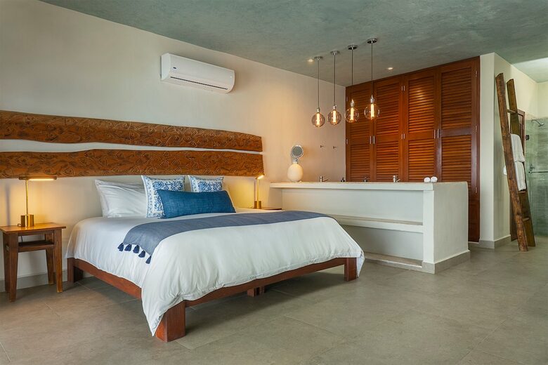 Luxe Caribbean Escape with Rooftop Views & Saltwater Pool - Isla Mujeres, Mexico