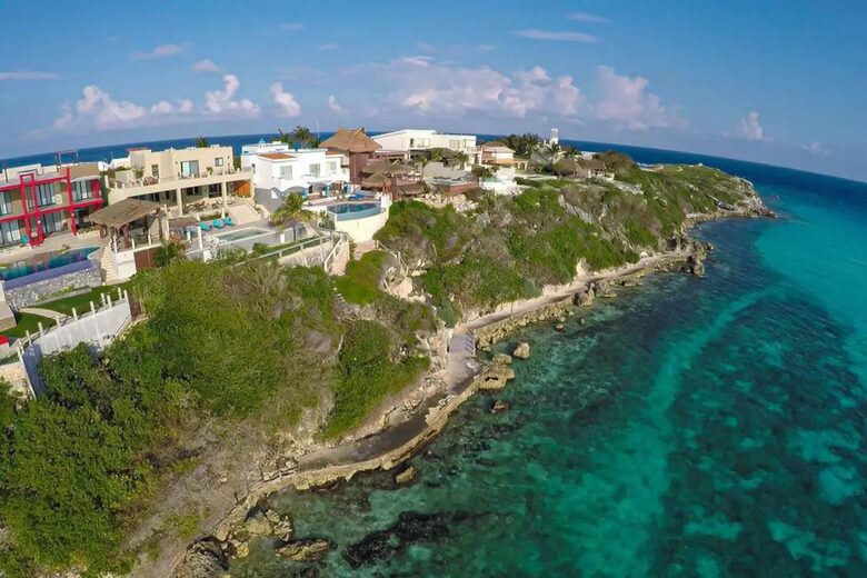 Luxe Caribbean Escape with Rooftop Views & Saltwater Pool - Isla Mujeres, Mexico
