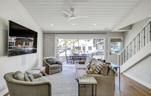 Contemporary Beachside Haven in the Heart of Newport Beach - Newport Beach, California