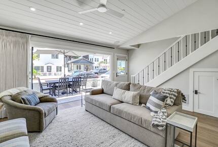 Contemporary Beachside Haven in the Heart of Newport Beach - Newport Beach, California