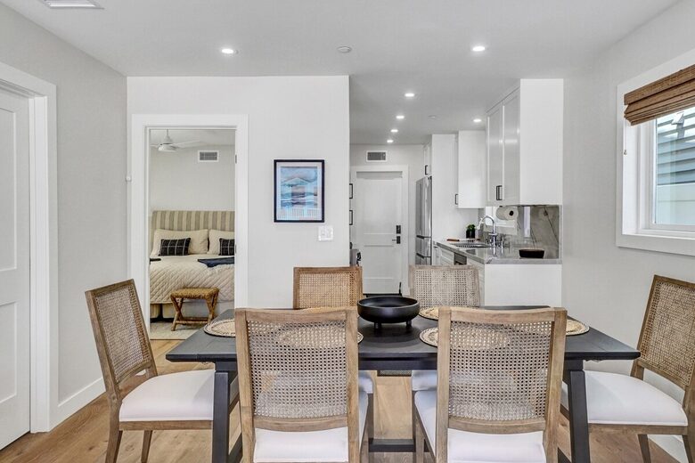 Contemporary Beachside Haven in the Heart of Newport Beach - Newport Beach, California