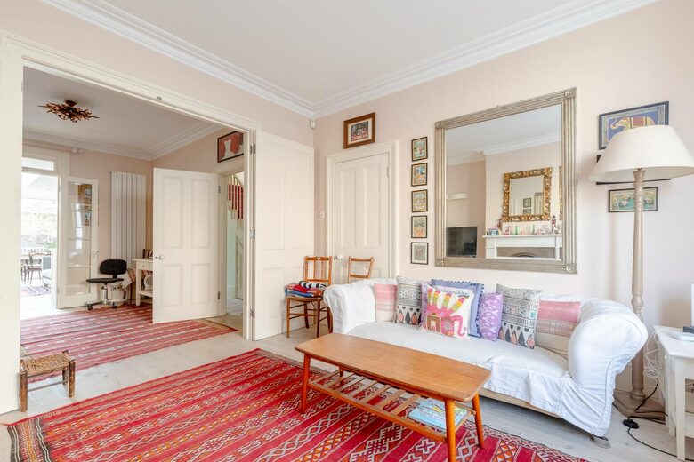 Delightful 2 Bed Cottage - London, United Kingdom