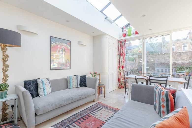 Delightful 2 Bed Cottage - London, United Kingdom