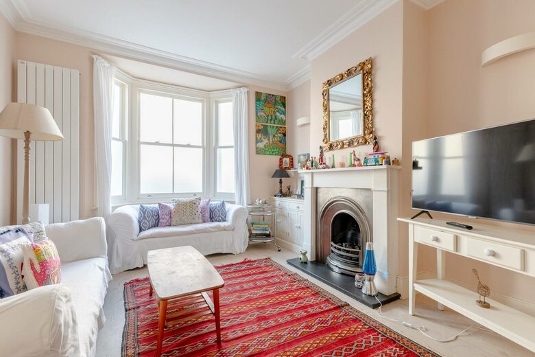 Delightful 2 Bed Cottage - London, United Kingdom