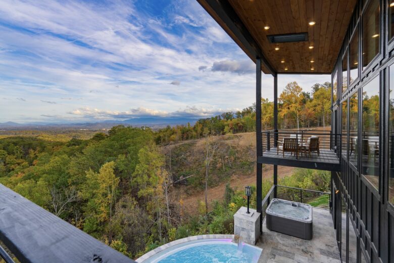 Whiskey Ridge - Sevierville, Tennessee