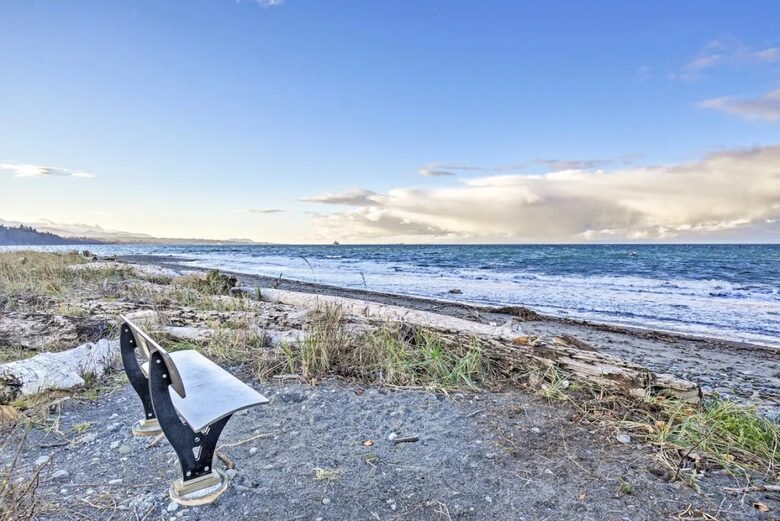 Deer Springs Retreat - Port Angeles, Washington