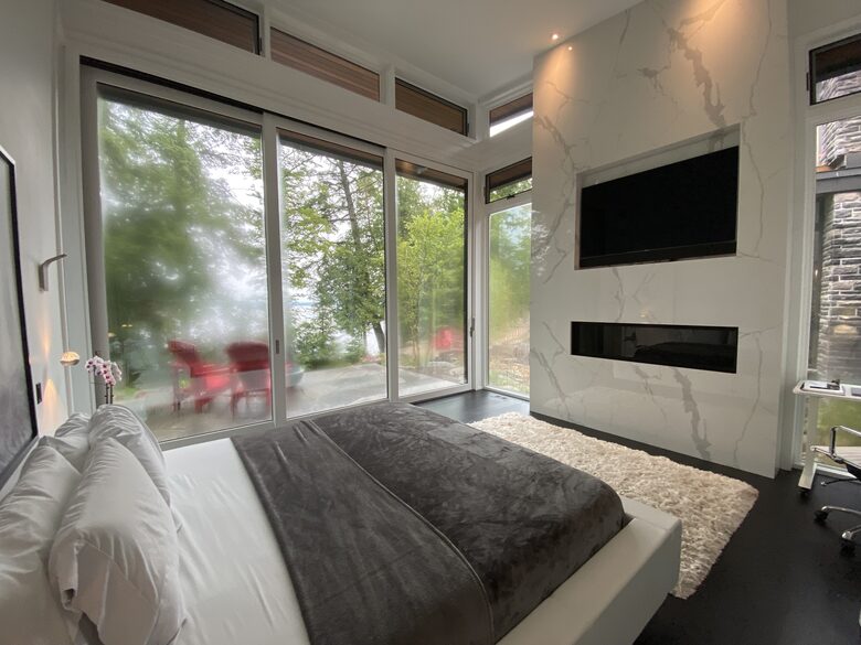 Kennisis Lake Cottage - Haliburton, Canada