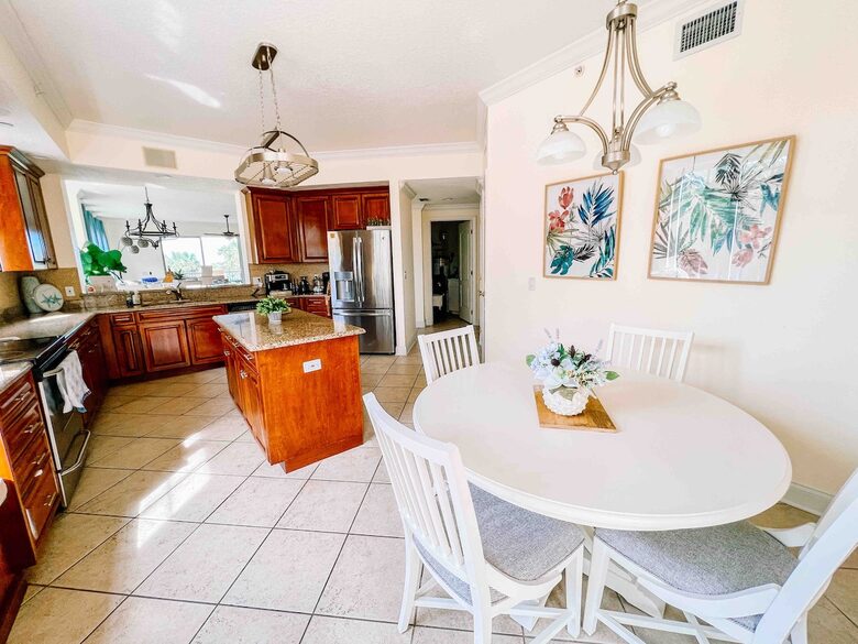 Luxurious 4 bedroom condo at Minorca - New Smyrna Beach, Florida