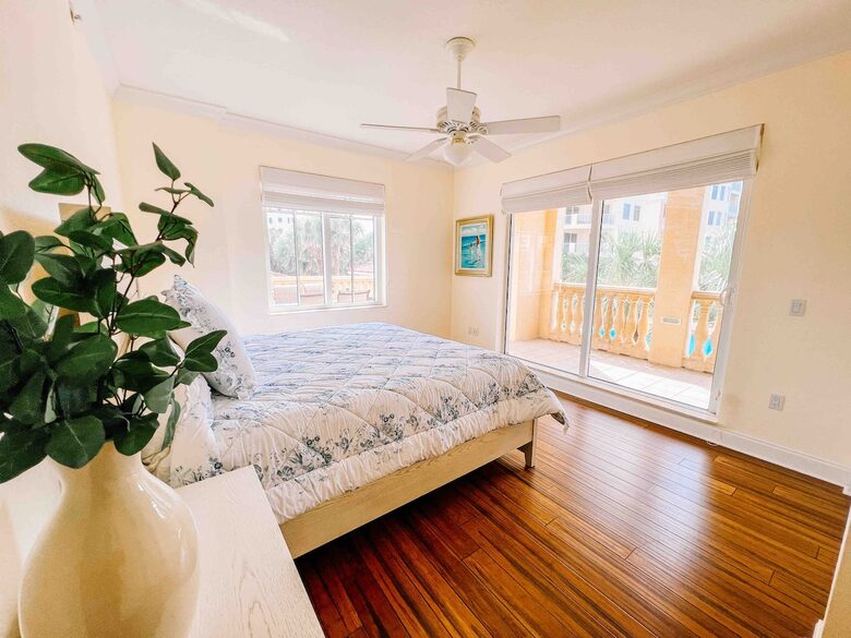Luxurious 4 bedroom condo at Minorca - New Smyrna Beach, Florida