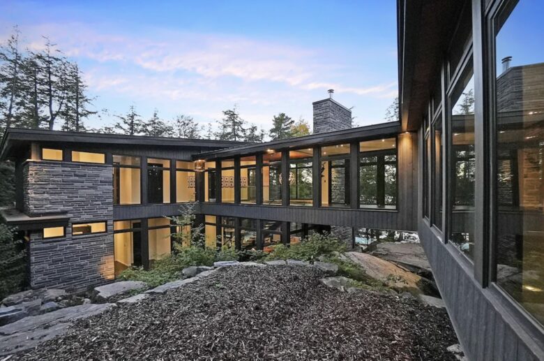 Kennisis Lake Cottage - Haliburton, Canada