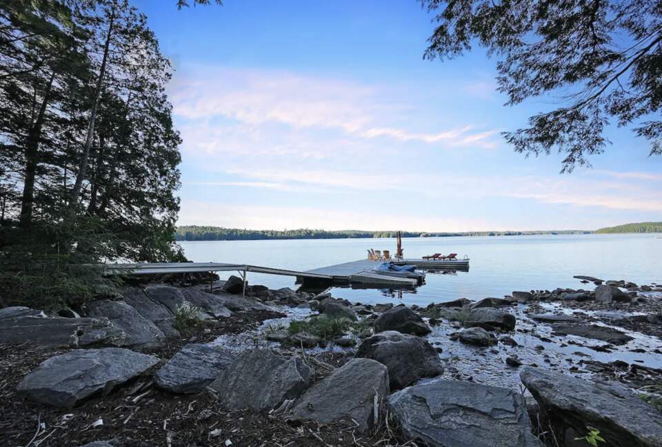 Kennisis Lake Cottage - Haliburton, Canada