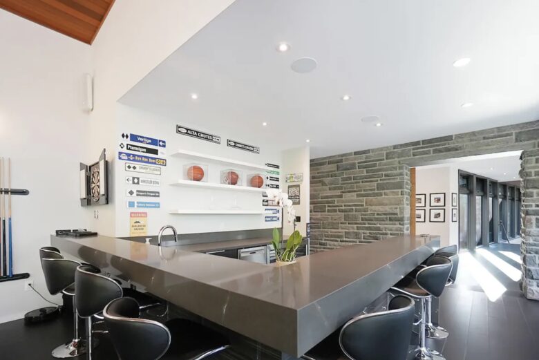Kennisis Lake Cottage - Haliburton, Canada