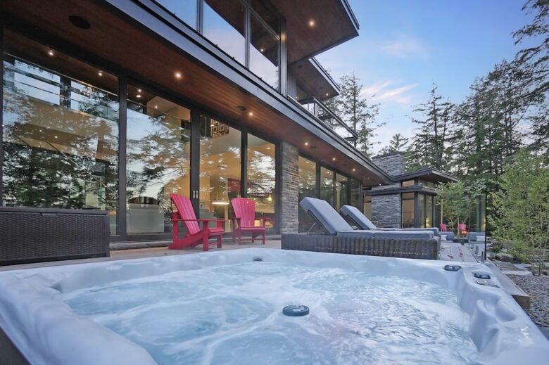 Kennisis Lake Cottage - Haliburton, Canada