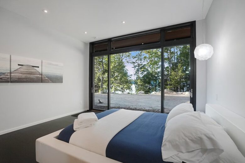 Kennisis Lake Cottage - Haliburton, Canada