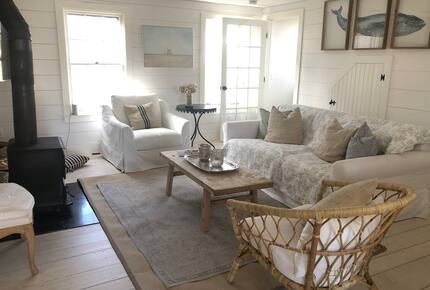 Classic Nantucket Retreat Near Historic Downtown - Nantucket, Massachusetts