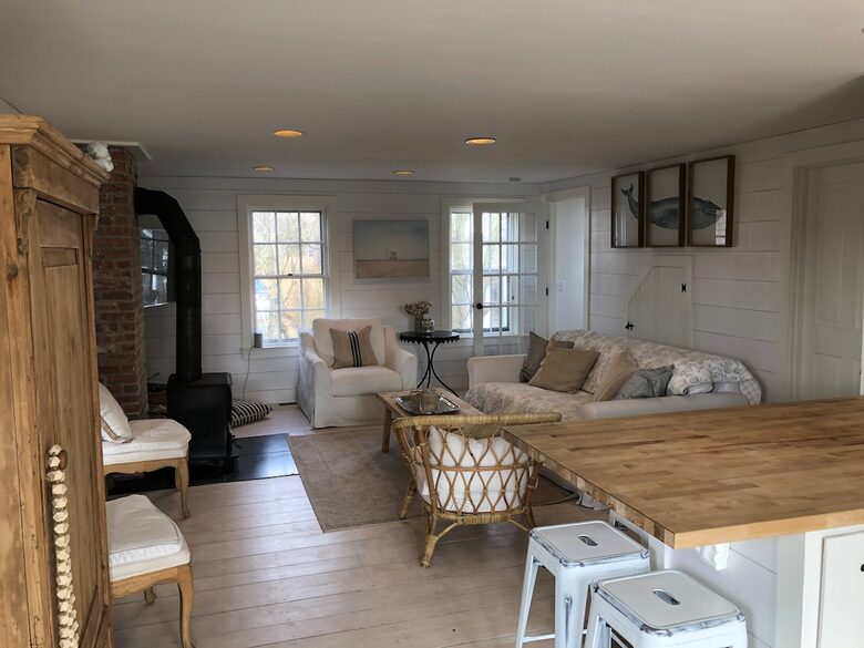 Classic Nantucket Retreat Near Historic Downtown - Nantucket, Massachusetts