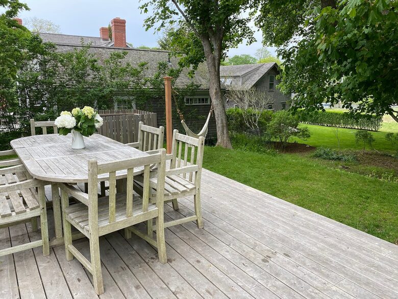 Classic Nantucket Retreat Near Historic Downtown - Nantucket, Massachusetts