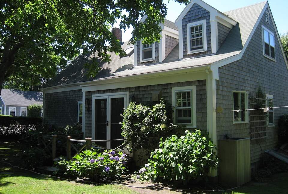 Classic Nantucket Retreat Near Historic Downtown - Nantucket, Massachusetts