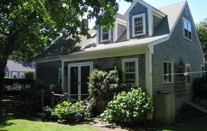 Classic Nantucket Retreat Near Historic Downtown - Nantucket, Massachusetts
