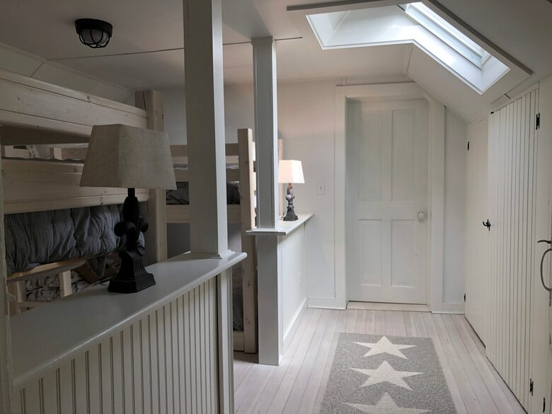 Classic Nantucket Retreat Near Historic Downtown - Nantucket, Massachusetts