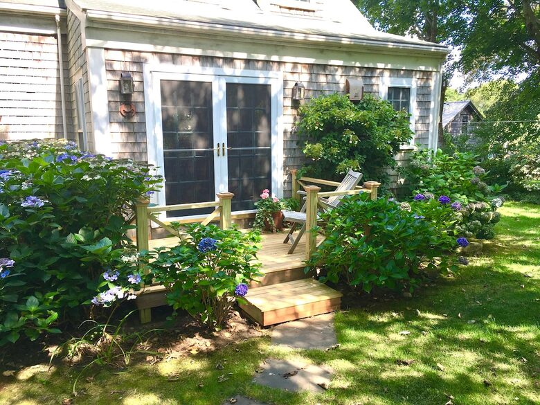 Classic Nantucket Retreat Near Historic Downtown - Nantucket, Massachusetts