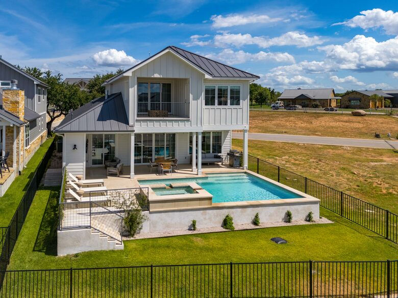Clearwater Vista - Kingsland, Texas