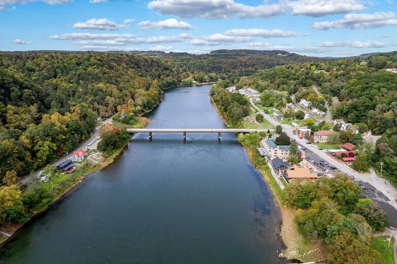 Walk to Foxburg/Riverfront - Parker, Pennsylvania