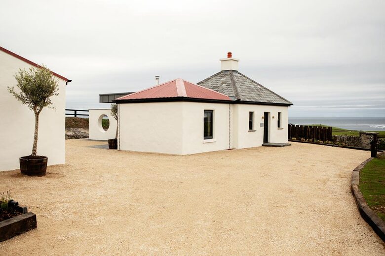 The Gate Lodge - Milltown Malbay, Ireland