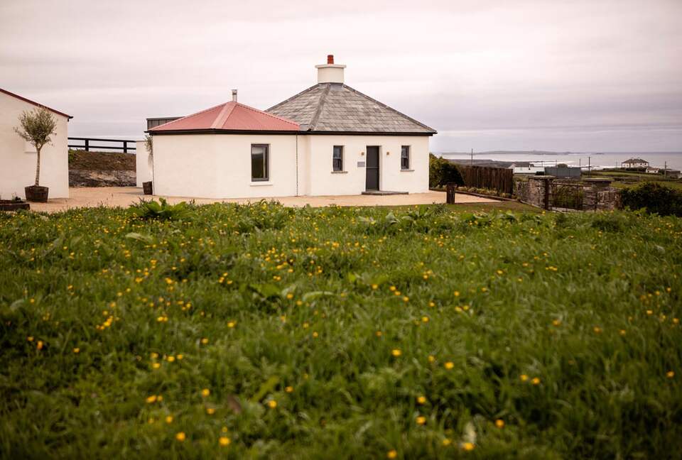 The Gate Lodge - Milltown Malbay, Ireland