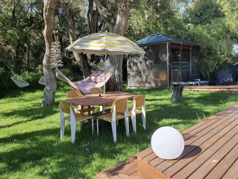 90 Mile Beach Luxury Escape - The Honeysuckles, Australia