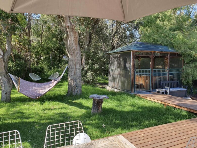 90 Mile Beach Luxury Escape - The Honeysuckles, Australia
