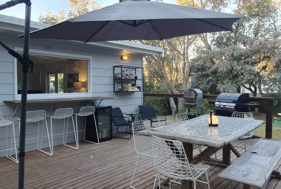 90 Mile Beach Luxury Escape - The Honeysuckles, Australia