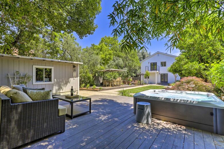 Napa Valley Haven with Vineyard Views - Napa, California
