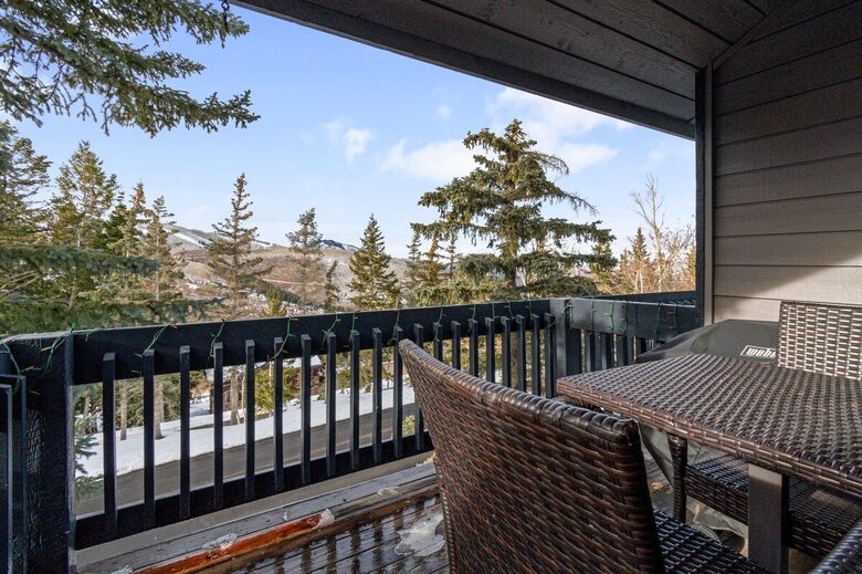 Deer Valley Luxury Ski-Out | Silver Lake Village - Park City, Utah