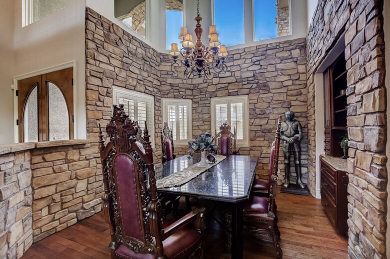 Las Vegas Mini Castle #3 (Full House) - Las Vegas, Nevada