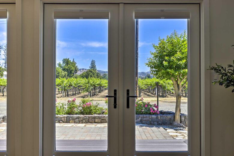 Napa Valley Haven with Vineyard Views - Napa, California
