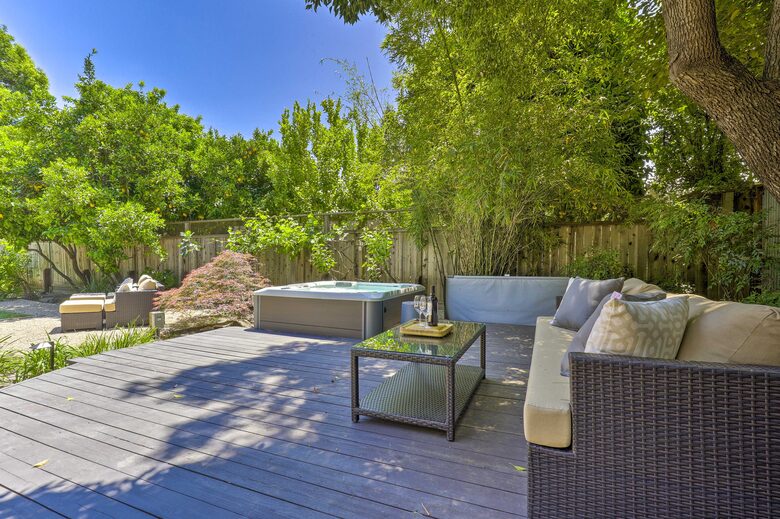 Napa Valley Haven with Vineyard Views - Napa, California
