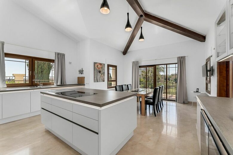 Villa Barvikha - Benahavís, Spain
