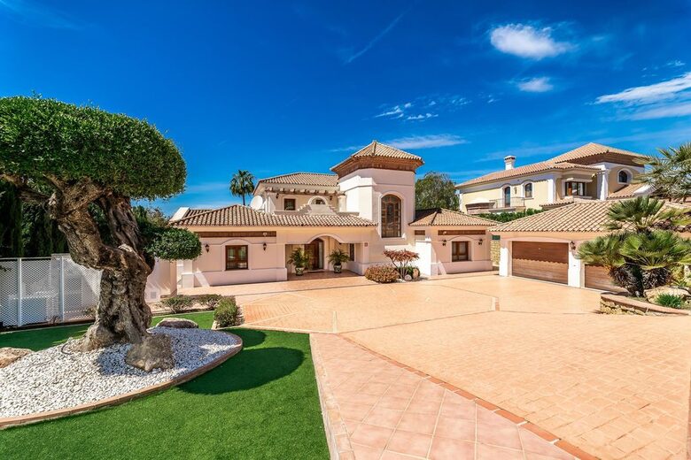Villa Barvikha - Benahavís, Spain