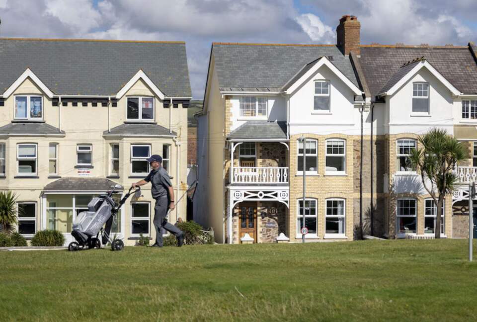 Foreshore | Large Golf and Family Home - Bude, United Kingdom