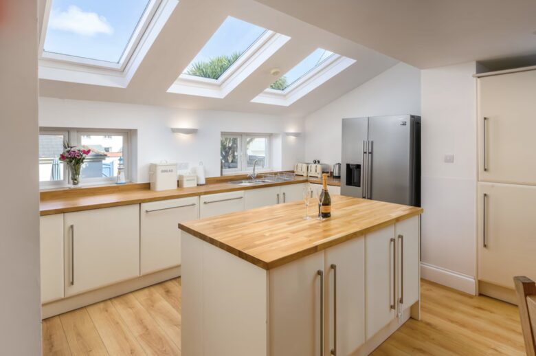 Foreshore | Large Golf and Family Home - Bude, United Kingdom