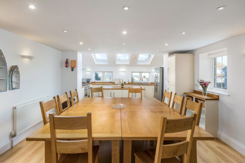 Foreshore | Large Golf and Family Home - Bude, United Kingdom